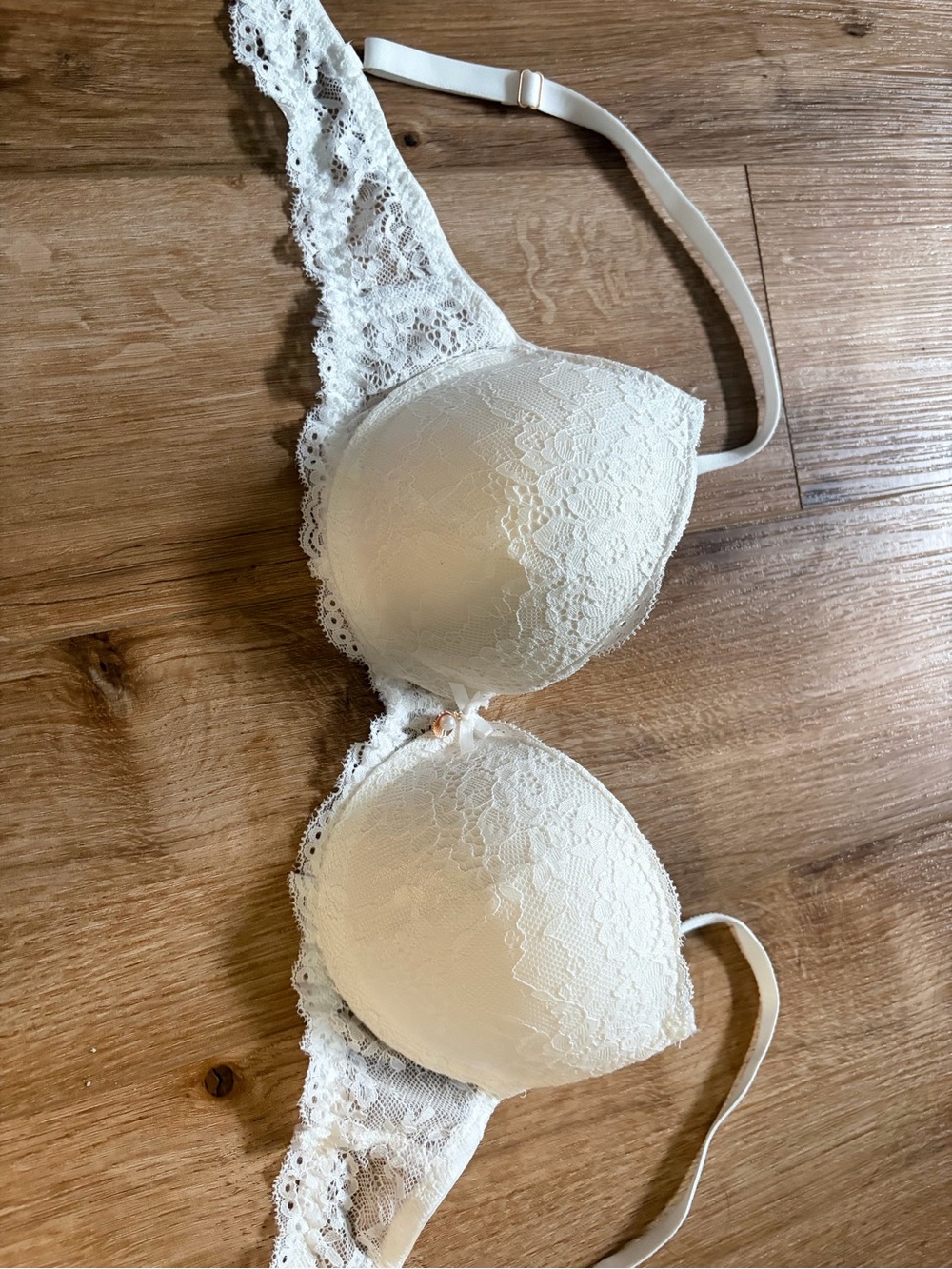 Ardene Cream Lace Push-Up Bra